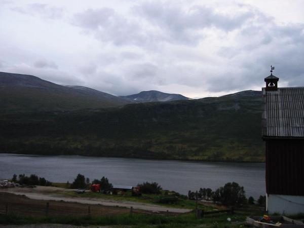 Over ngardsvatnet mot Krkvasstind